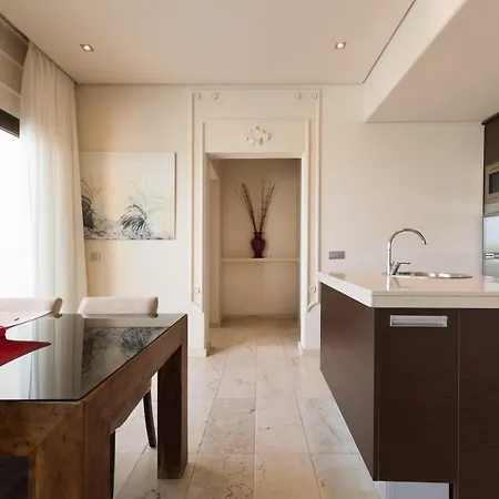 Puerto Del Carmen Sleeps 4 Pool Air Con Wifi
