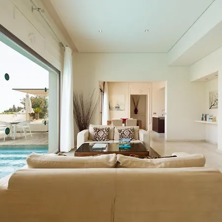 Villa Puerto Del Carmen Sleeps 4 Pool Air Con Wifi *
